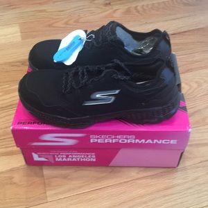 skechers go walk outdoors journey